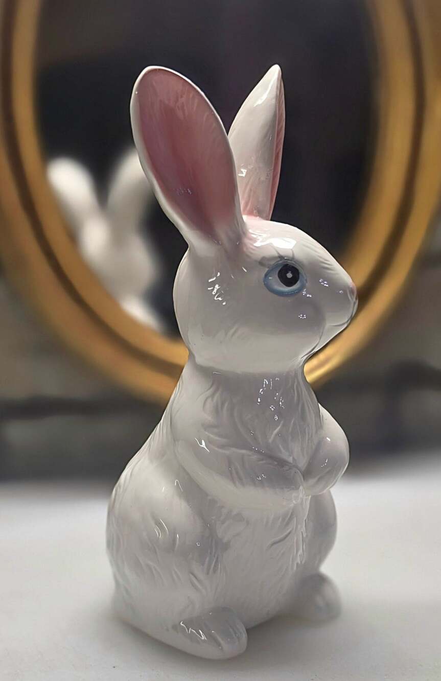 Amscan White Ceramic Easter Bunny Rabbit Figurine Statue Decor 7 Inch
